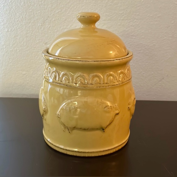 Sealed Vintage, canister with pigs. 7.5” with lid on. - Picture 1 of 10